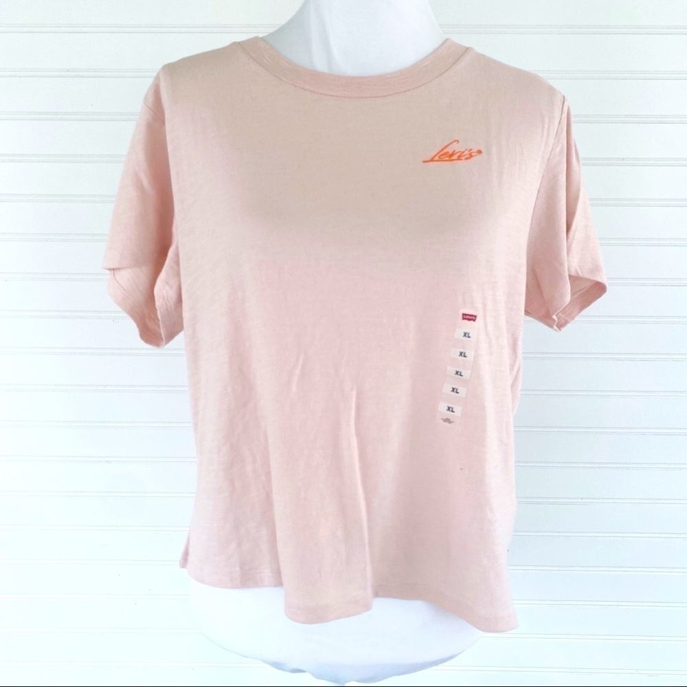 Levi's embroidered logo Tshirt Size XL NEW